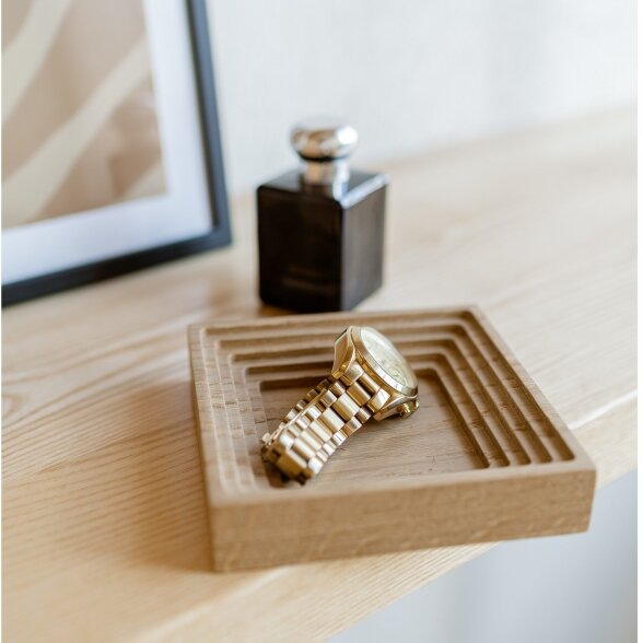 Square milled accessory tray 2
