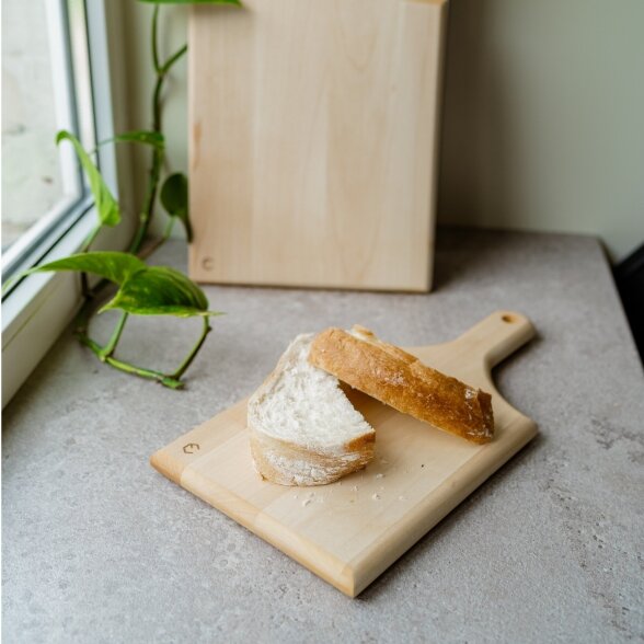 A set of cutting boards 2